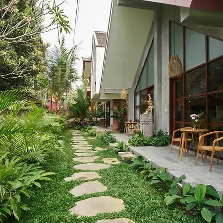 Yarama Cottages